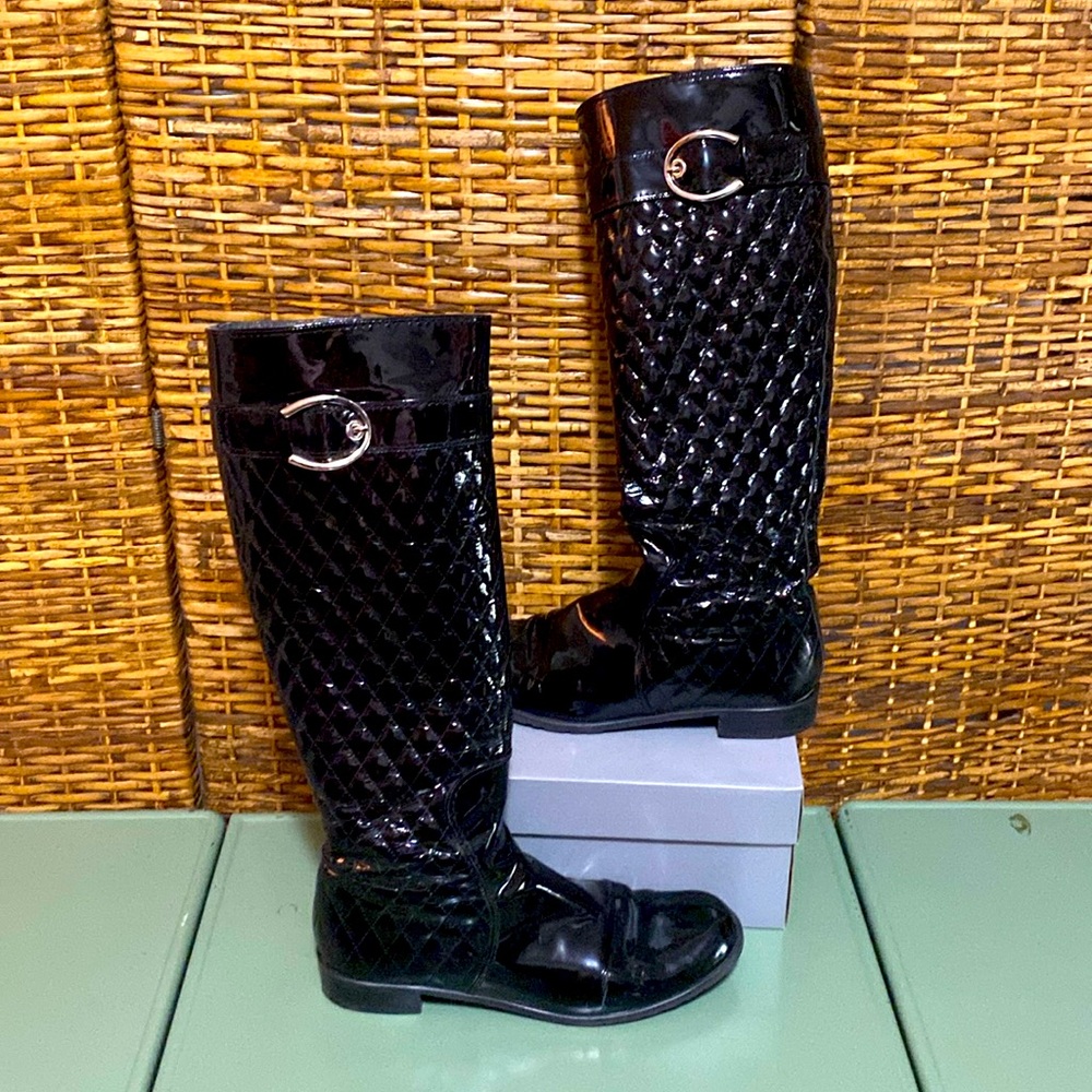 GUC Stuart Weitzman Black quilted patent leather boots 9 1/2